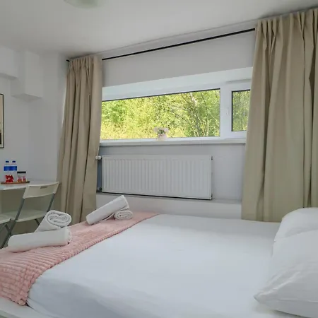 Apartament New On Batorego, Metro, Centre , Wi-fi - By Hik Warszawa
