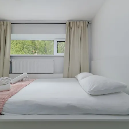 New On Batorego, Metro, Centre , Wi-fi - By Hik Apartament