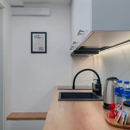 New On Batorego, Metro, Centre , Wi-fi - By Hik *