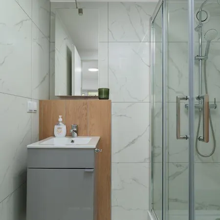 Apartament New On Batorego, Metro, Centre , Wi-fi - By Hik