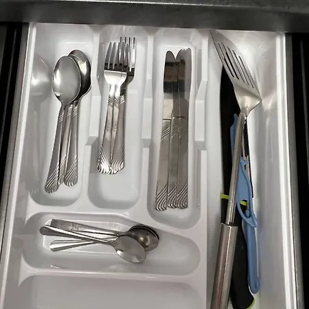 New On Batorego, Metro, Centre , Wi-fi - By Hik 公寓