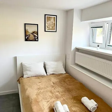 New On Batorego, Metro, Centre , Wi-fi - By Hik Appartement Warschau