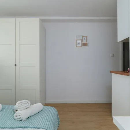 Apartmán New On Batorego, Metro, Centre , Wi-fi - By Hik Varšava