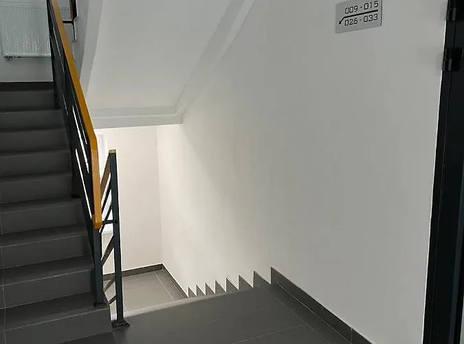 New On Batorego, Metro, Centre , Wi-fi - By Hik *