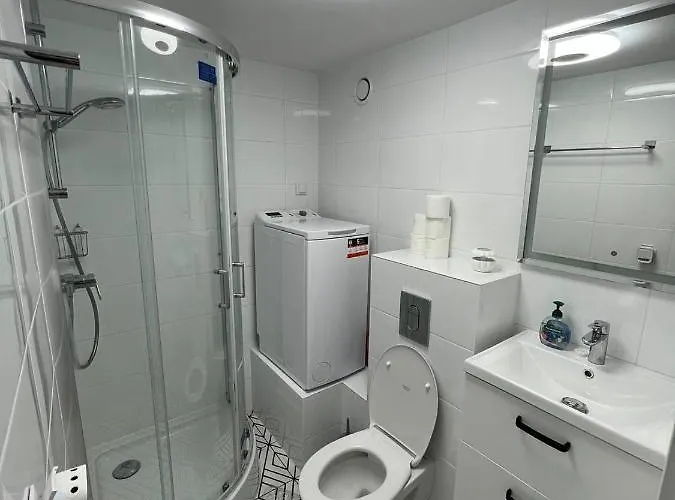 Апартаменты New On Batorego, Metro, Centre , Wi-fi - By Hik Варшава