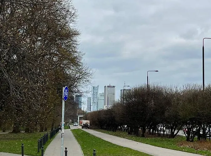 New On Batorego, Metro, Centre , Wi-fi - By Hik 华沙